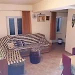 Πανσιόν Fishing Family House 3*