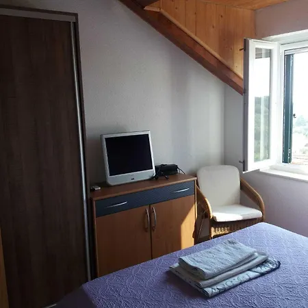 Fishing Family House