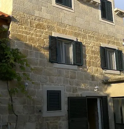 Fishing Family House Mocici